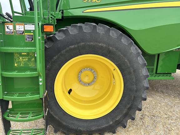 Image of John Deere S790 equipment image 4