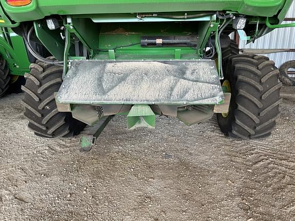 Image of John Deere S790 equipment image 4