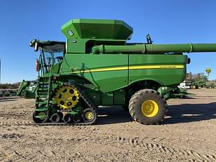 Main image John Deere S790 4