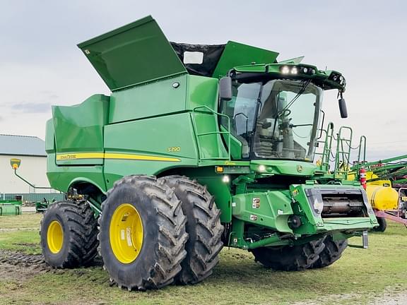 Image of John Deere S790 Primary image