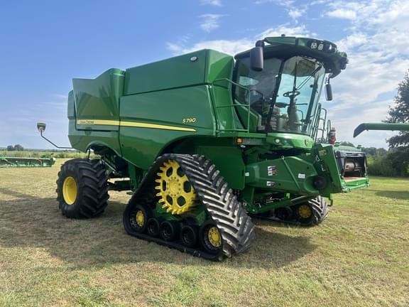 Image of John Deere S790 equipment image 3