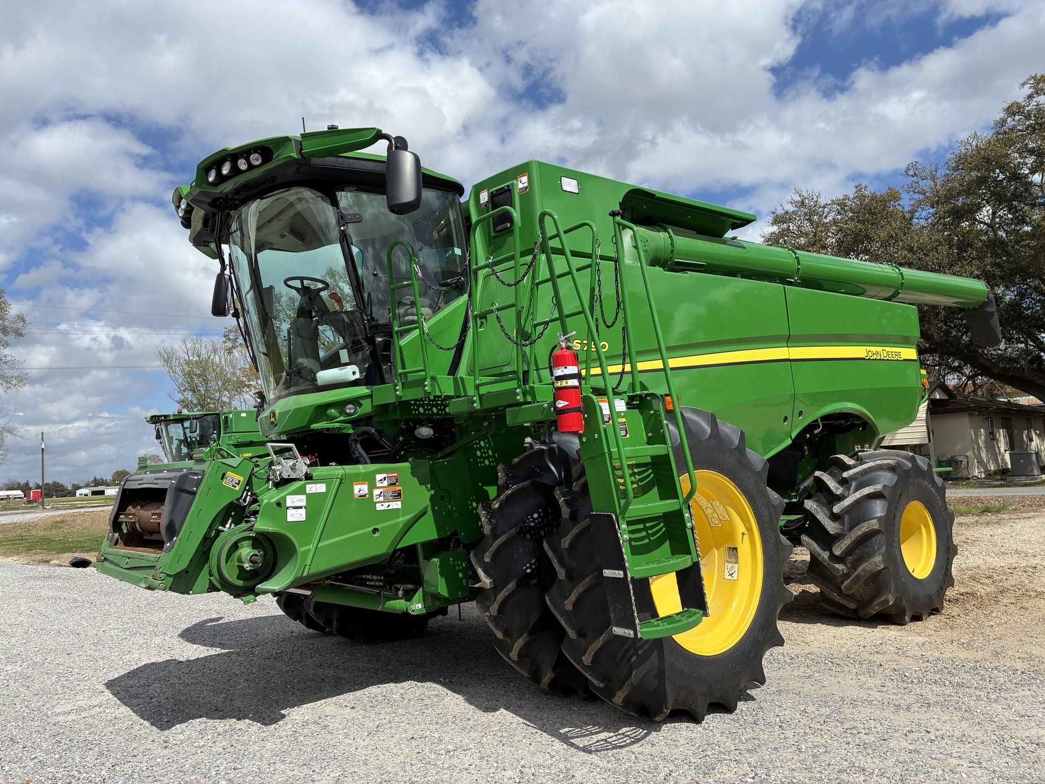 2023 John Deere S790 Equipment Image0