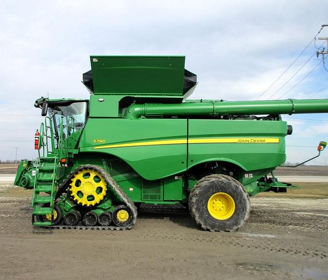 Image of John Deere S790 equipment image 3