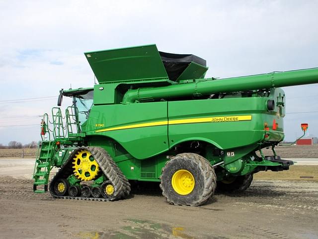 Image of John Deere S790 equipment image 4