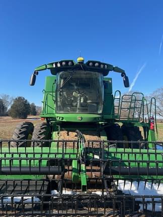 Image of John Deere S790 Image 0
