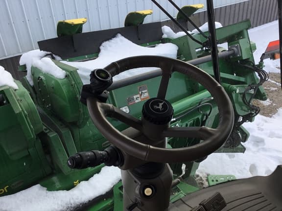 Image of John Deere S790 equipment image 2