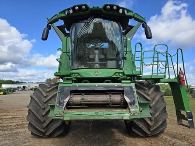 Image of John Deere S790 equipment image 1