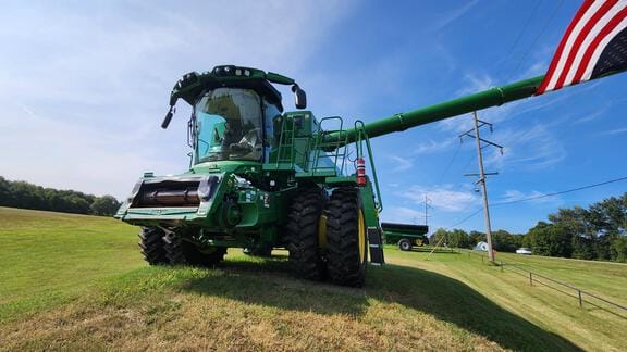 2023 John Deere S790 Equipment Image0