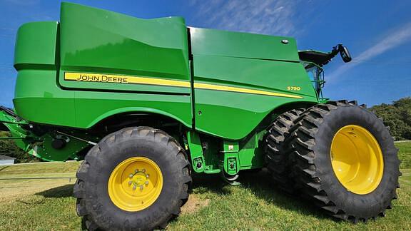 Image of John Deere S790 Primary image