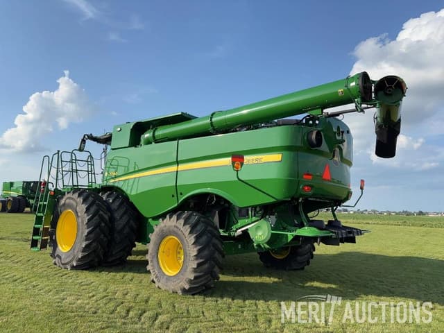 Image of John Deere S790 equipment image 2