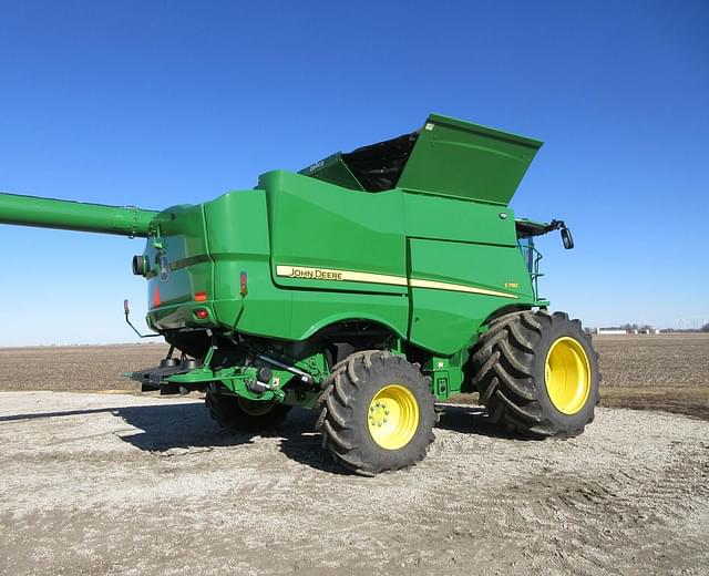 Image of John Deere S790 equipment image 3