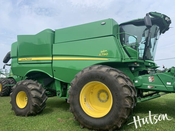 2023 John Deere S790 Equipment Image0