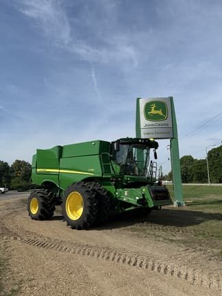 Image of John Deere S790 Primary image