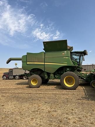 Image of John Deere S790 equipment image 2