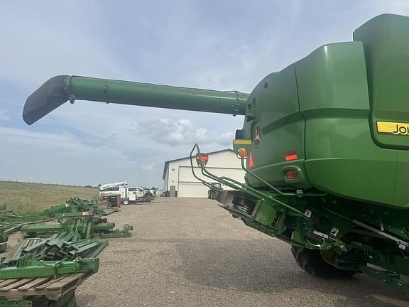 Image of John Deere S790 equipment image 4