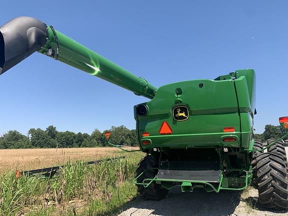 Image of John Deere S790 equipment image 2