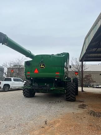 Image of John Deere S790 equipment image 4