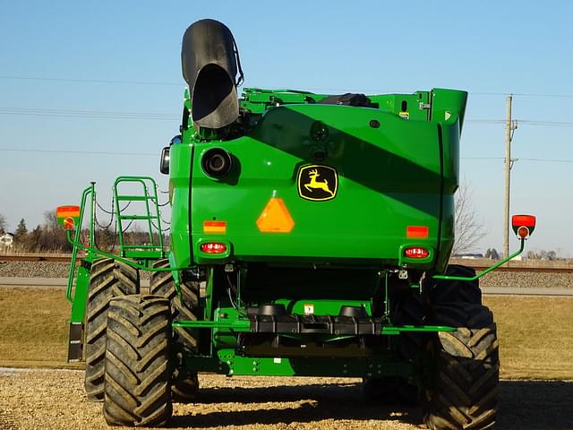 Image of John Deere S790 equipment image 4