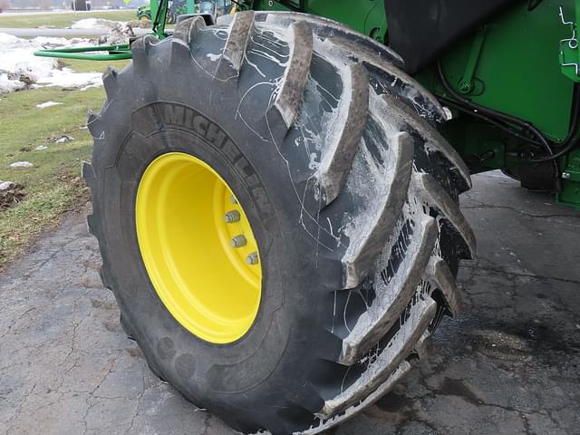 Image of John Deere S790 equipment image 1