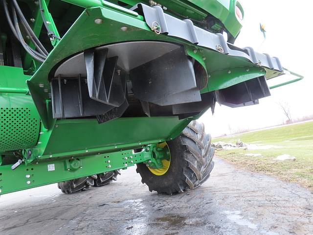 Image of John Deere S790 equipment image 3