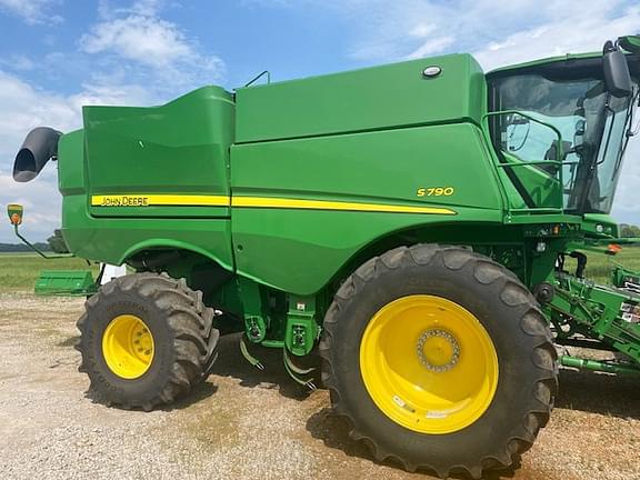 Image of John Deere S790 Primary image
