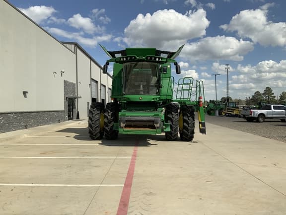 Image of John Deere S790 equipment image 2