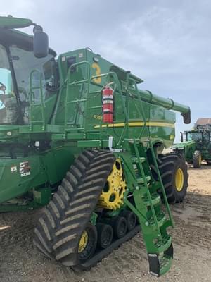 2023 John Deere S790 Image