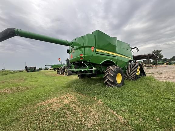 Image of John Deere S790 equipment image 3