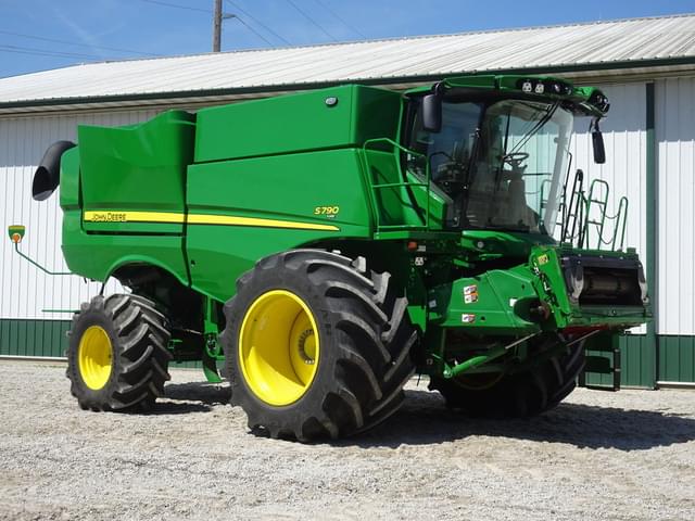 Image of John Deere S790 equipment image 2