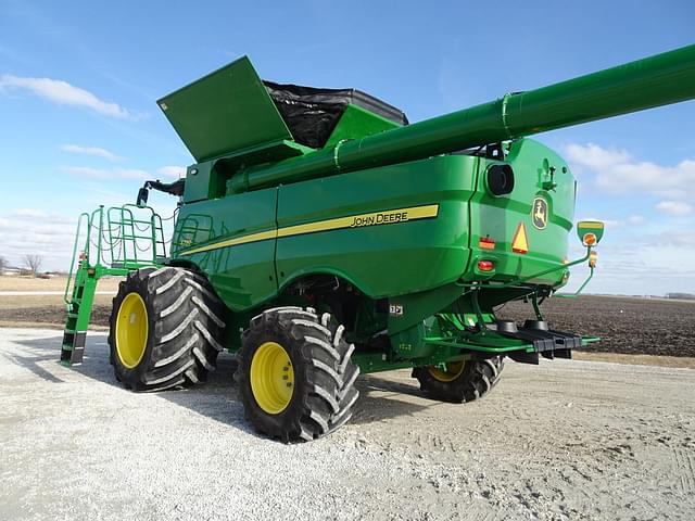 Image of John Deere S790 equipment image 4