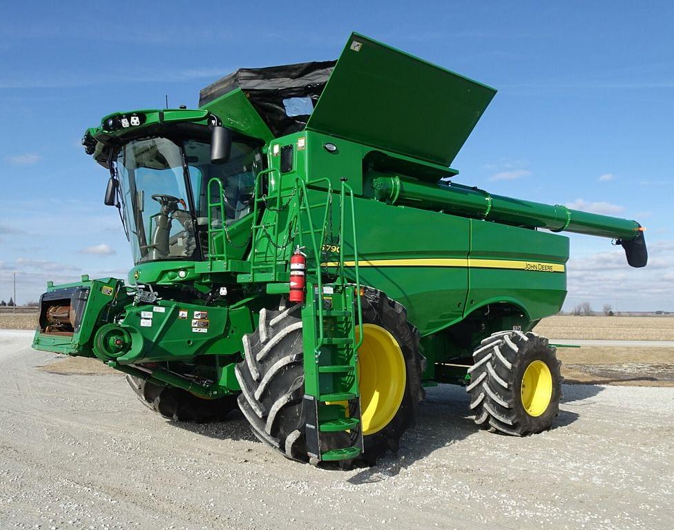 Image of John Deere S790 Primary image