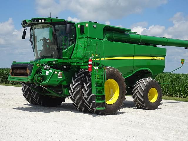 Image of John Deere S790 equipment image 1