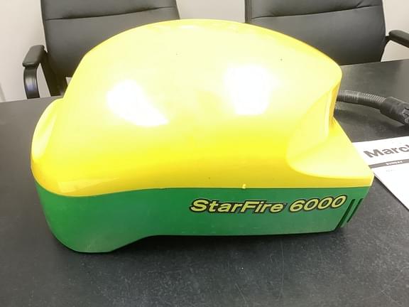 Image of John Deere StarFire 6000 Image 0