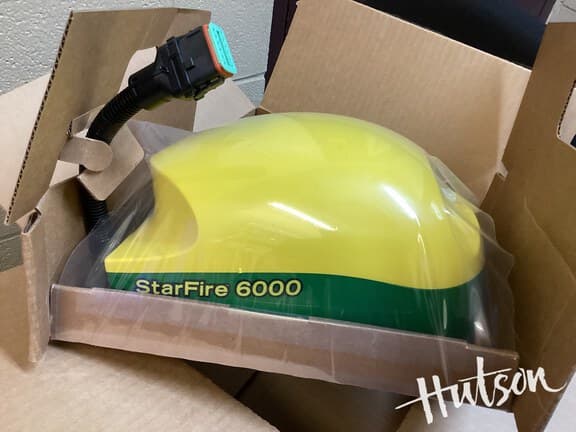 Image of John Deere StarFire 6000 Primary image