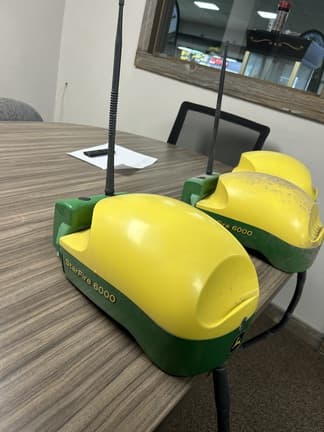 Image of John Deere StarFire 6000 Image 0