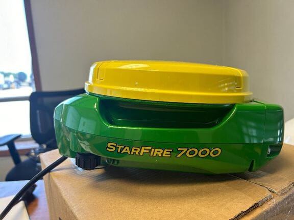 Main image John Deere StarFire 7000
