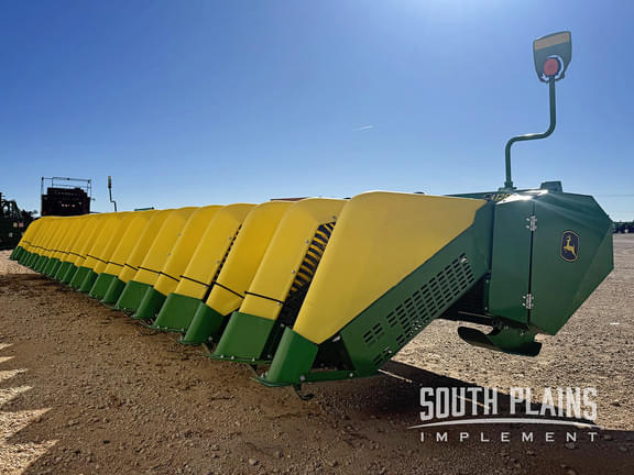 Image of John Deere SH12R Image 1