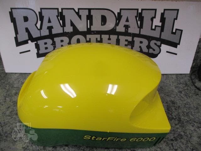 Image of John Deere StarFire 6000 Image 0