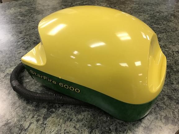 Image of John Deere StarFire 6000 Image 1