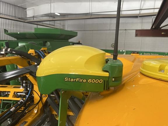 Image of John Deere StarFire 6000 Image 1