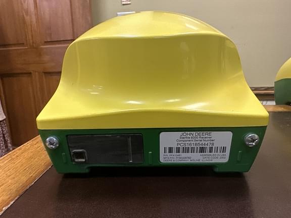 Image of John Deere StarFire 6000 equipment image 3