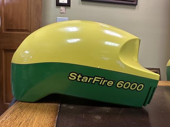 Image of John Deere StarFire 6000 Primary image