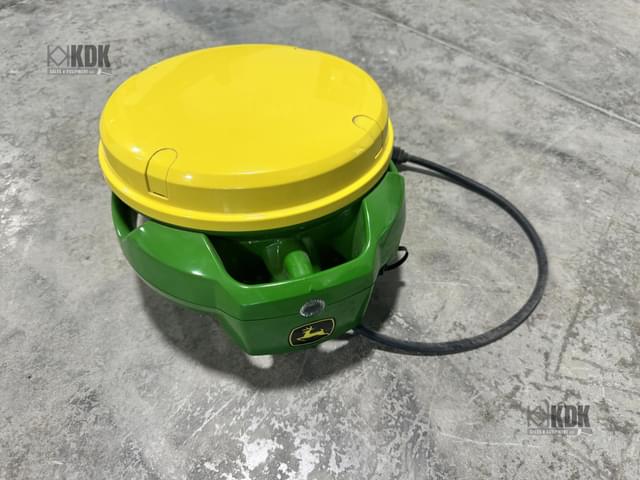 Image of John Deere StarFire 7000 equipment image 1