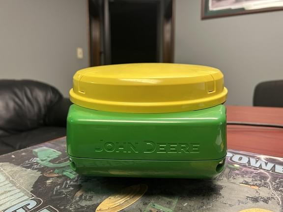 Image of John Deere StarFire 7000 equipment image 3