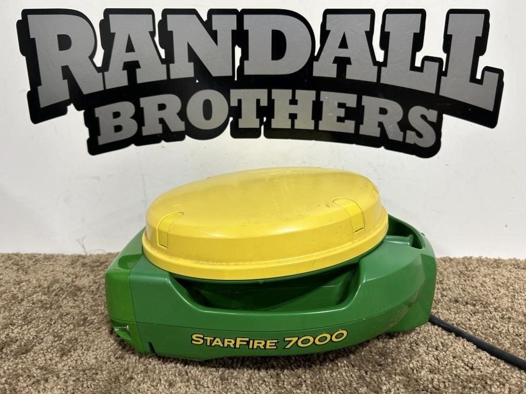 2023 John Deere StarFire 7000 Equipment Image0