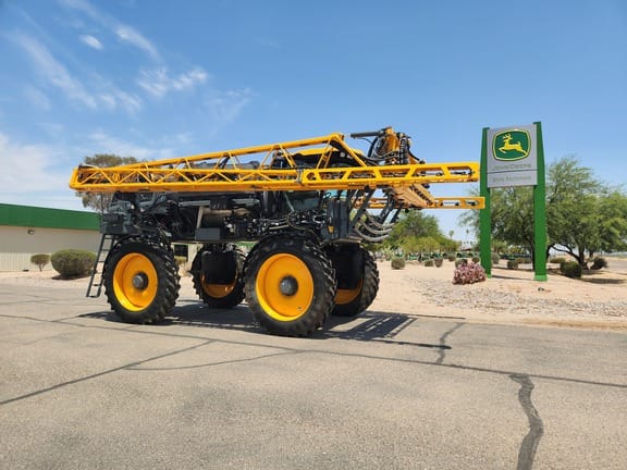 2023 Hagie STS12 Equipment Image0