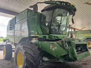 2023 John Deere T670 Image