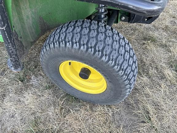 Image of John Deere Gator TE 4x2 equipment image 4