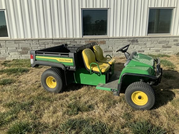 Image of John Deere Gator TE 4x2 equipment image 1