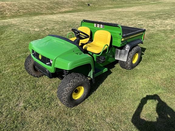 Image of John Deere Gator TS 4x2 equipment image 1